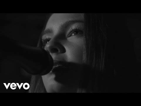 3.14AIR - Danser sur les cendres (Official Music Video) ft. Jade Bihanic