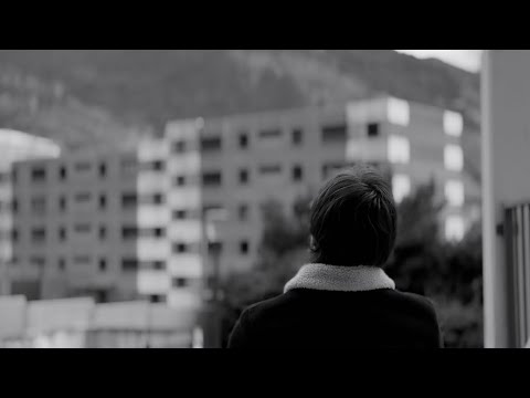 Simakov - Si loin de moi [Clip Officiel]