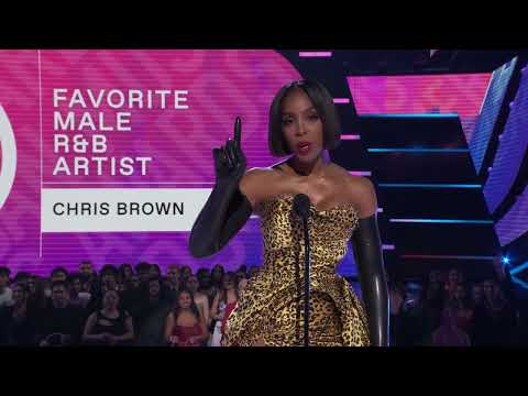 Chris Brown Wins Favorite Male R&amp;B Artist | AMAs 2022