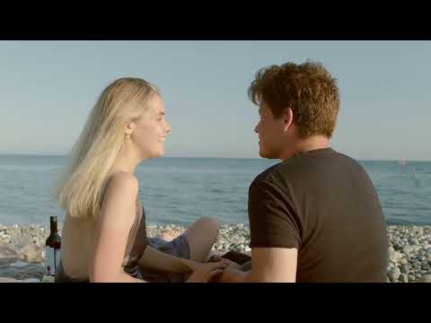 Laura DellRos - Les Yeux De La Vie (Clip Officiel)