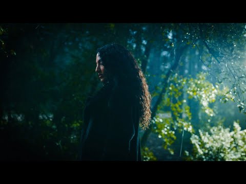 AURA ZEKIAN - SPATIAL (Clip Officiel)