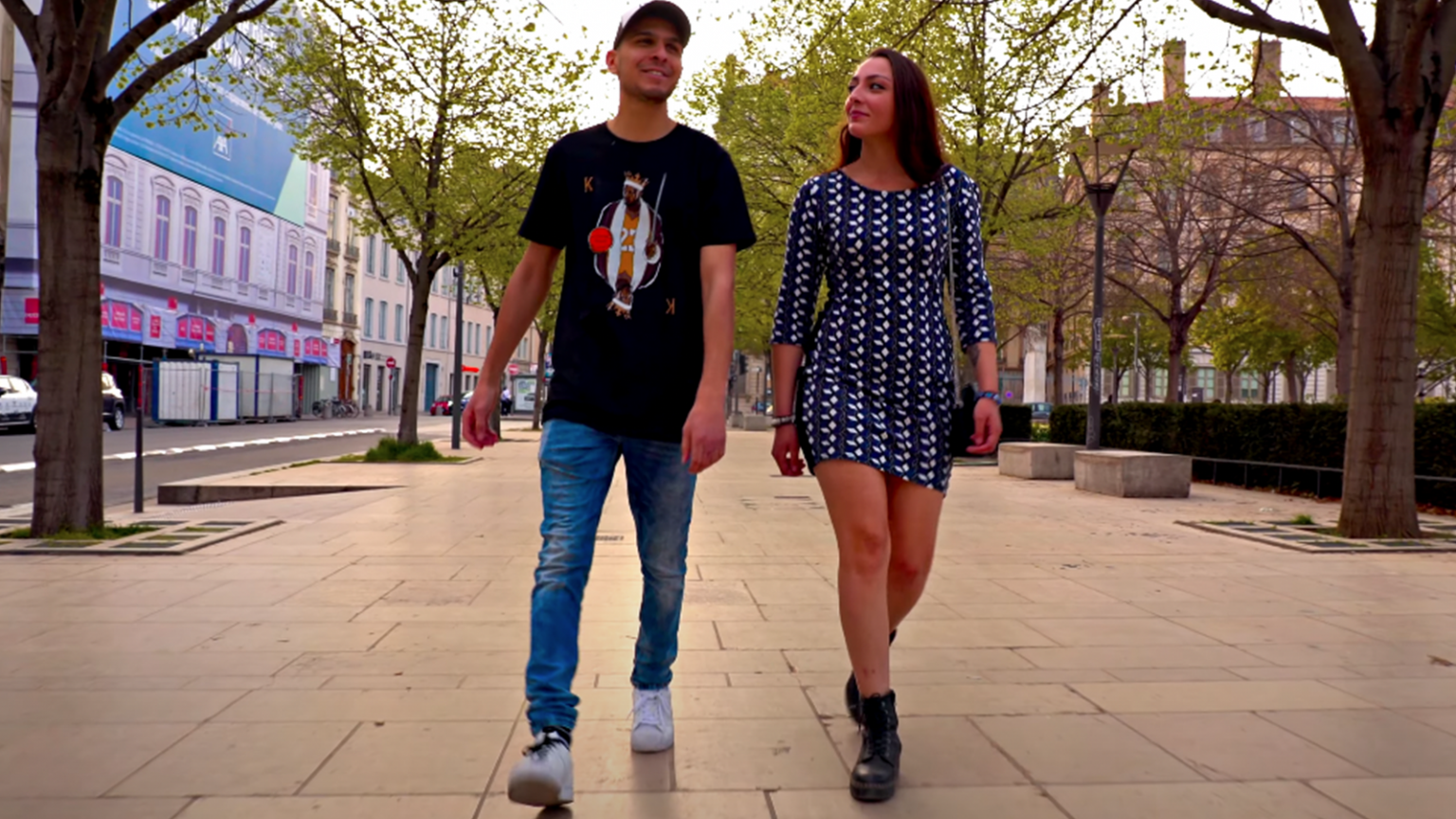 photo de Sounet veut la Complète dans son nouveau clip