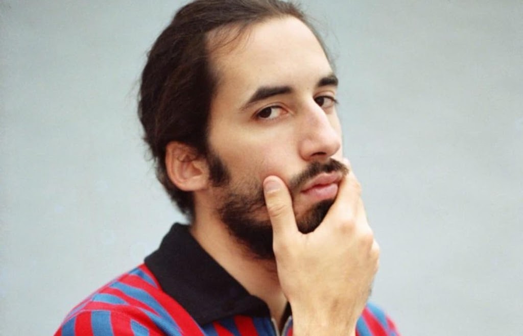 Lomepal hausse la température à « 50°» et dresse le constat d’un univers défaillant