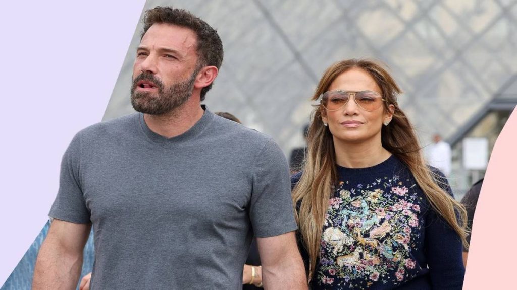 Photo de Jennifer Lopez et Ben Affleck font le buzz avec leur sapin de noël