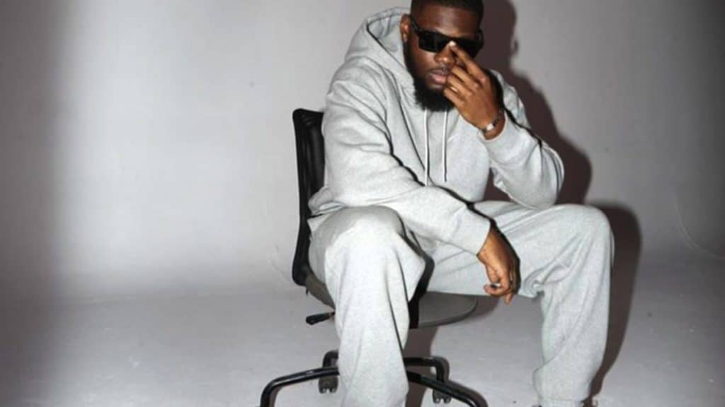 photo DESKO YOUKNOW coffre un max dans son nouveau clip « J'ENCAISSE »