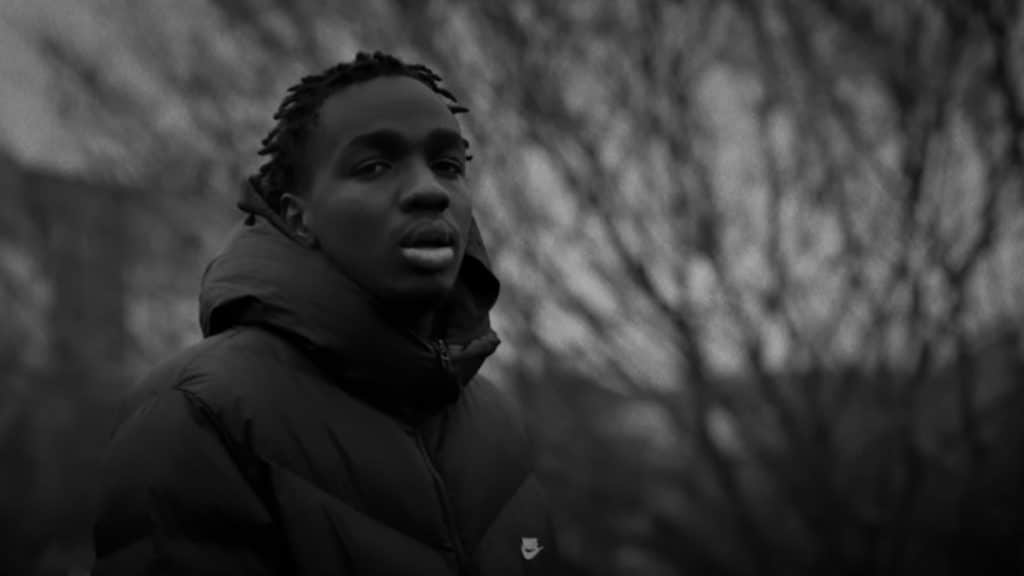 photo FELE, « Seul » au monde dans son nouveau clip