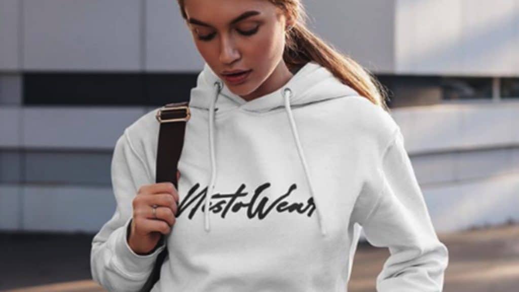 photo de À 16 ans à peine, il crée sa marque de vêtement NestoWear