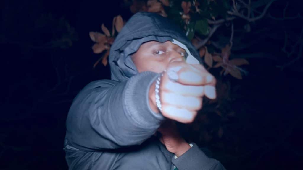 photo de Attention, YURI vient faire du très sale avec son nouveau clip NOIR 2