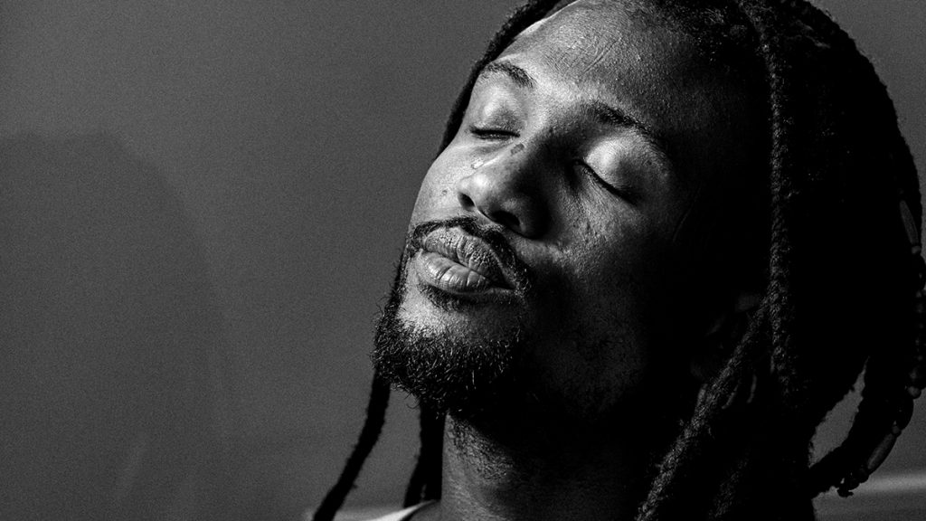 photo de Découvrez Aimons-nous vivant, le magnifique message d'amour lancé par Djamile Mama Gao