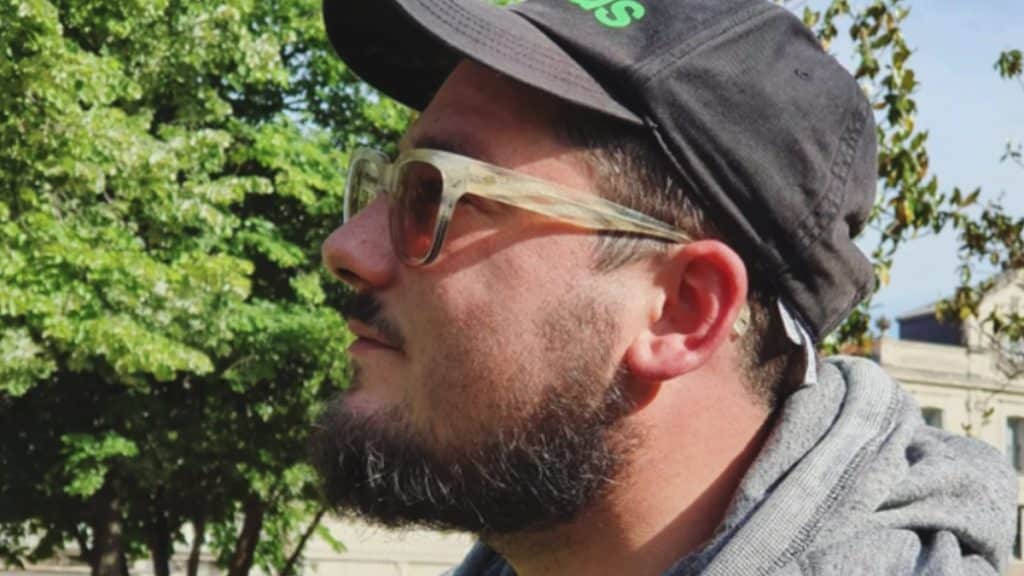 photo de Dellacqua dévoile son tout nouveau projet ÉTAPE