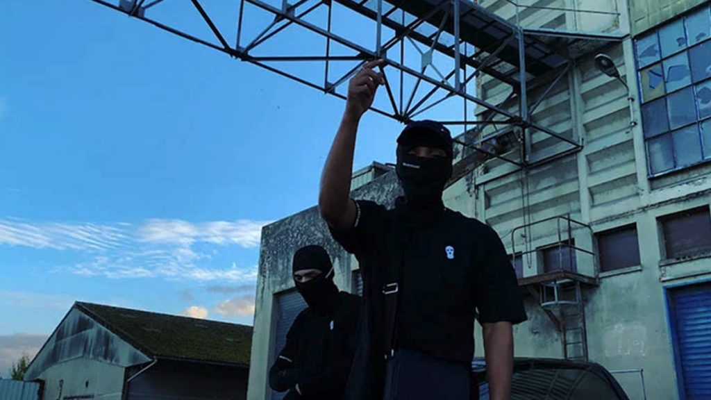 photo de Le DR déboule fort sur un remix de Metro Boomin pour son nouveau clip No Complaints