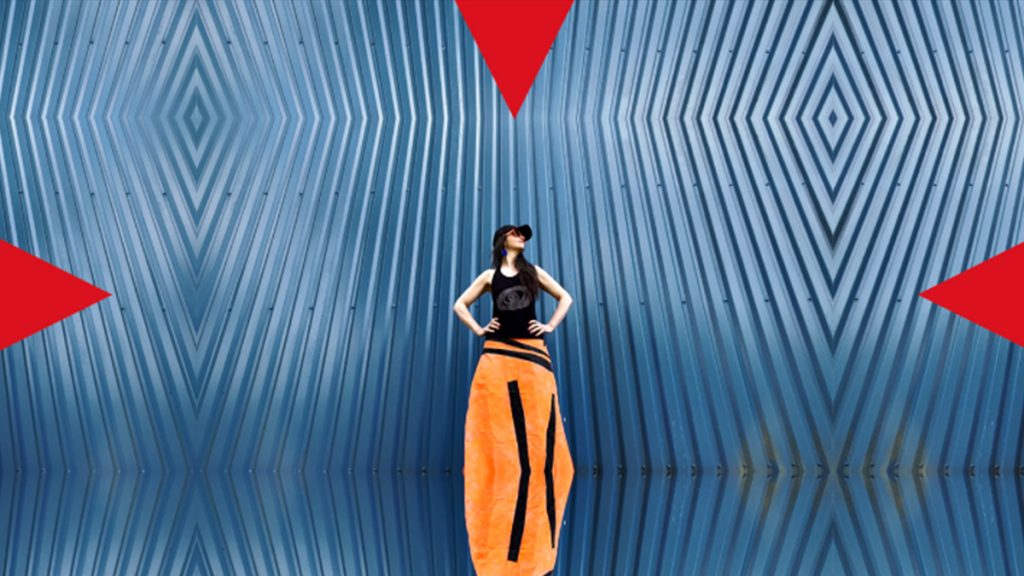 photo de NELLYLA, remplie d'Electrogène pour son nouveau clip !