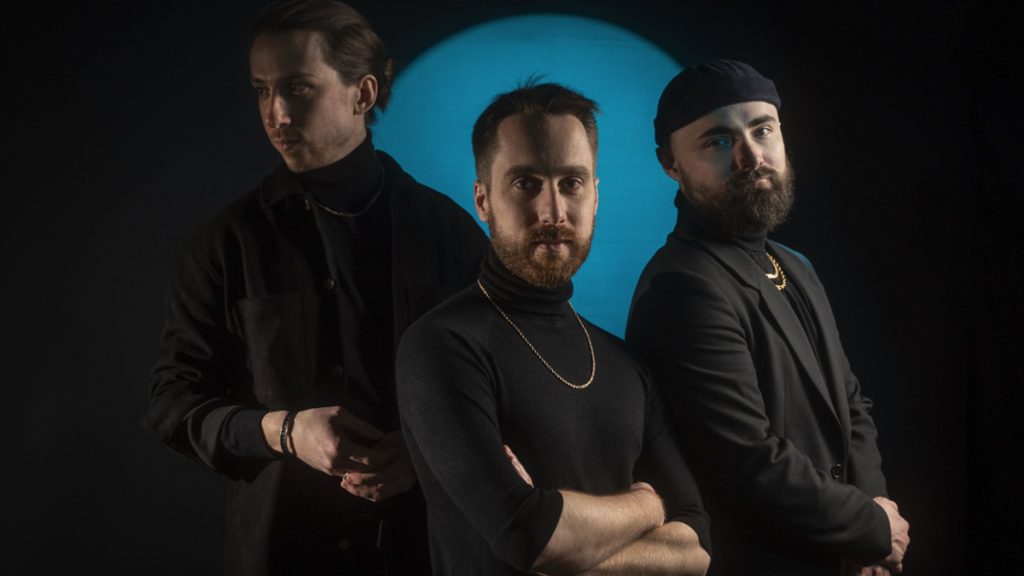 photo de Vous avez le choix - « Sauna, Hammam, Jacuzzi », ou alors une interview avec CASAREGGIO ! [INTERVIEW] 