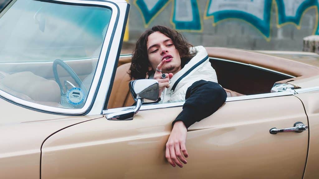 photo ENOLEVRAI, en pleine «  Amnésie » dans son nouveau clip