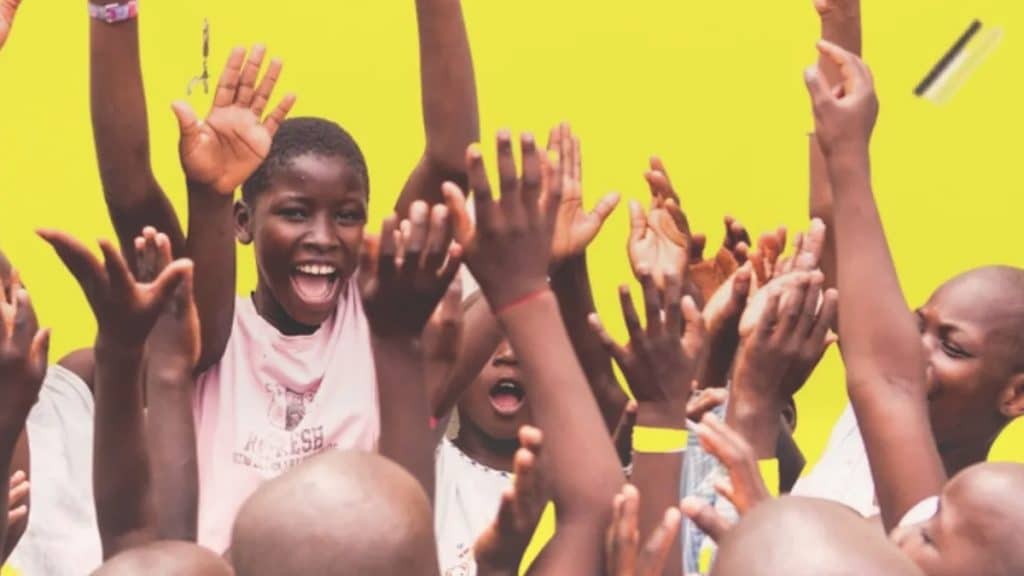 photo de Découvrez Les Précieux Ensoleillés De Toucha, une association fondée par la famille de FKJ FOF