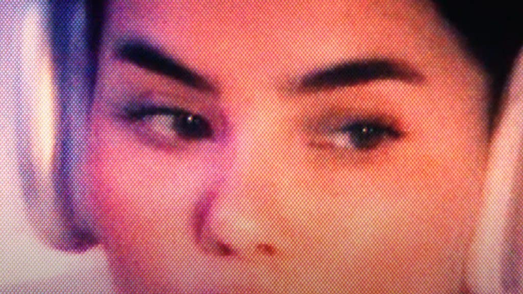 photo de Découvrez la POP caline de LL avec son nouveau clip...