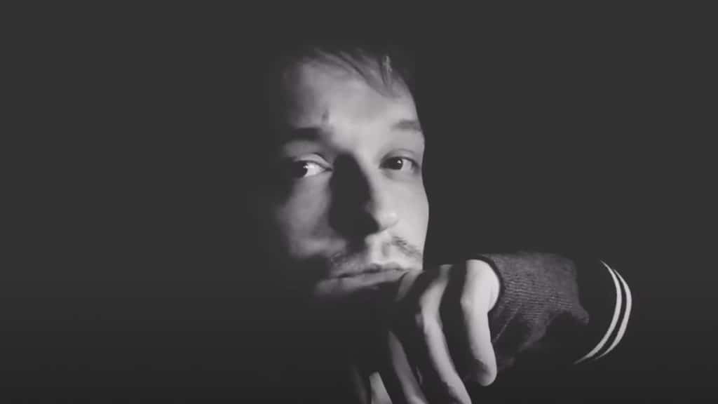 Entrez dans « L’ombre de mes nuits », le nouveau clip de Matthieu photo de Entrez dans « L'ombre de mes nuits », le nouveau clip de Matthieu