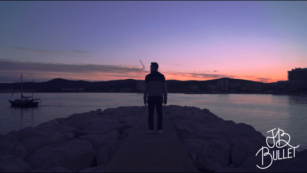 photo de Faites une halte dans « Le Dernier Port » de JB Bullet