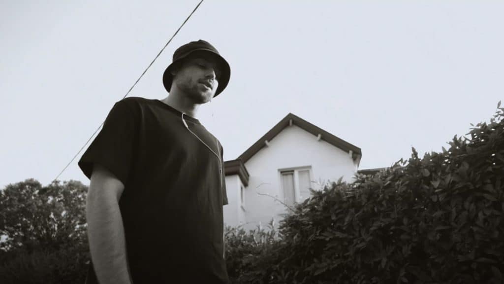 photo de Guichies rappe des « Vraies choses » pour son nouveau clip