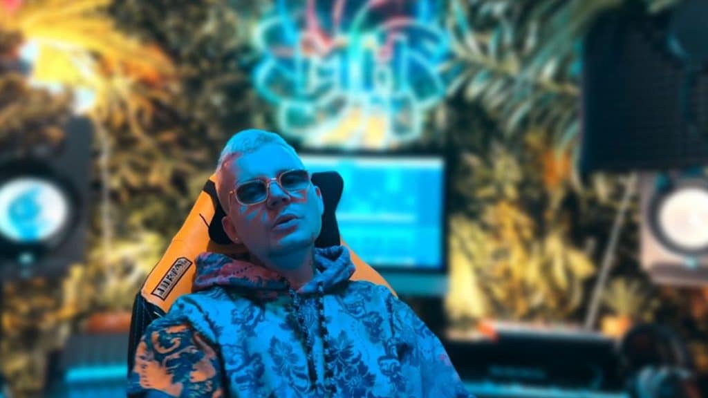 Mathieu Hauguel s’adresse à ses haters dans son nouveau clip « SUCCÈS » photo de Mathieu Hauguel s'adresse à ses haters dans son nouveau clip « SUCCÈS »