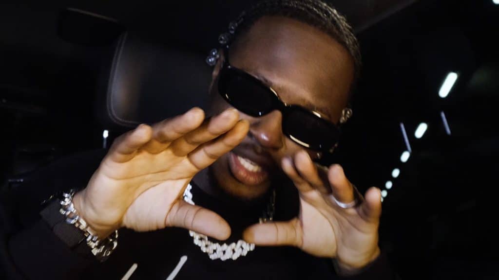 photo de Msina arrive avec un gros street banger « Dans les poches »