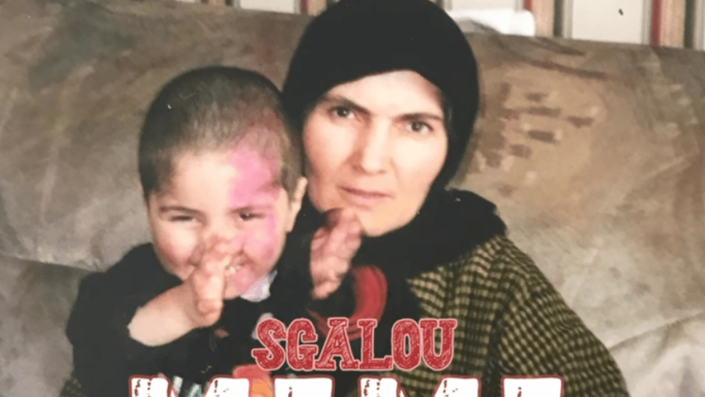 photo de Sgalou rend hommage à sa « Mama » avec un titre émouvant