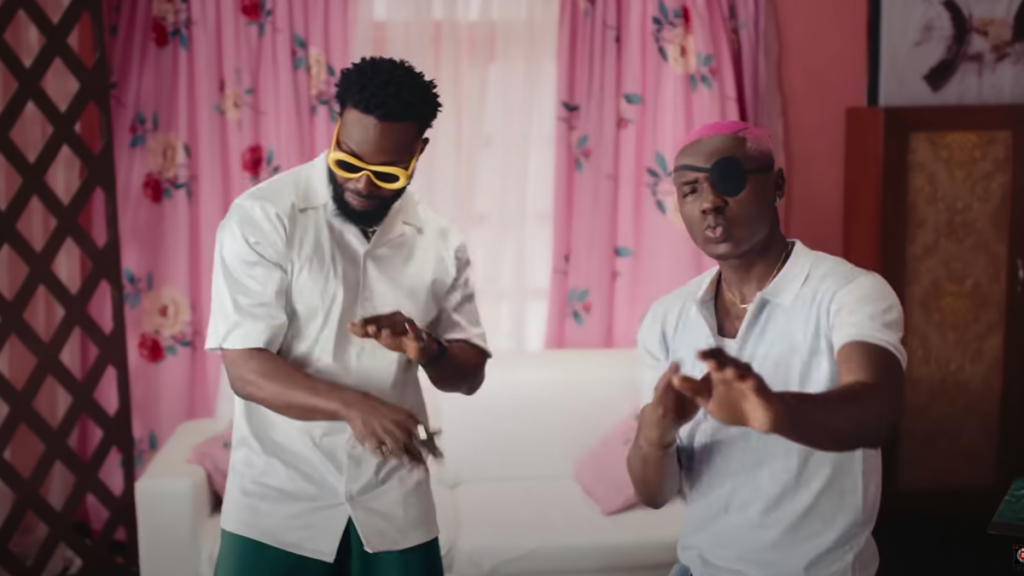 photo de « BIENVENUE » dans le nouveau clip de DJ Neptune