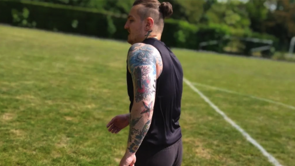 photo de Corre Vz, envoutant dans son nouveau titre Valeurs partagées