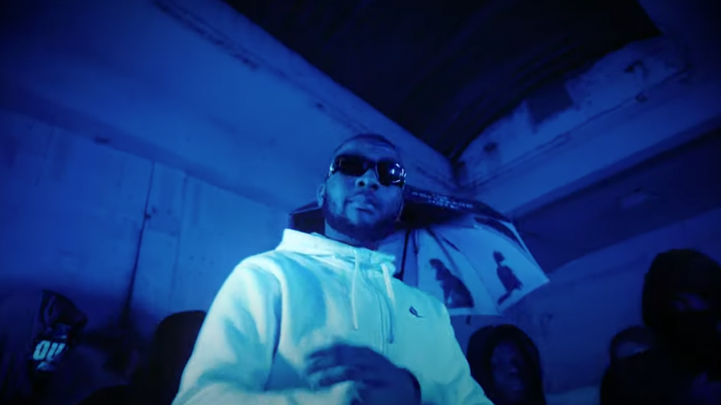 photo de « Jour De Pluie » dans le nouveau clip de Le Yad...