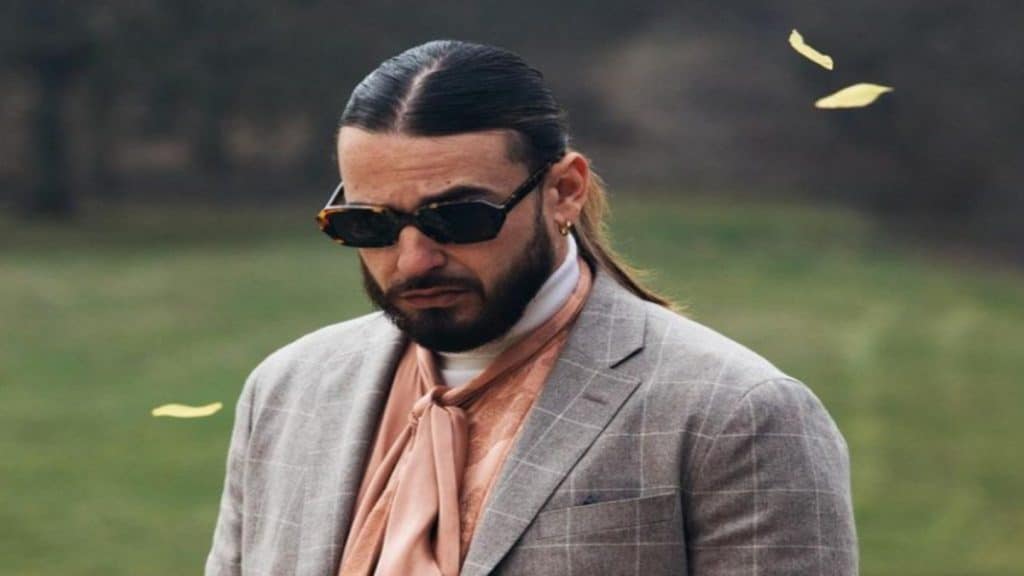 Photo de La toile chambre SCH sur son physique