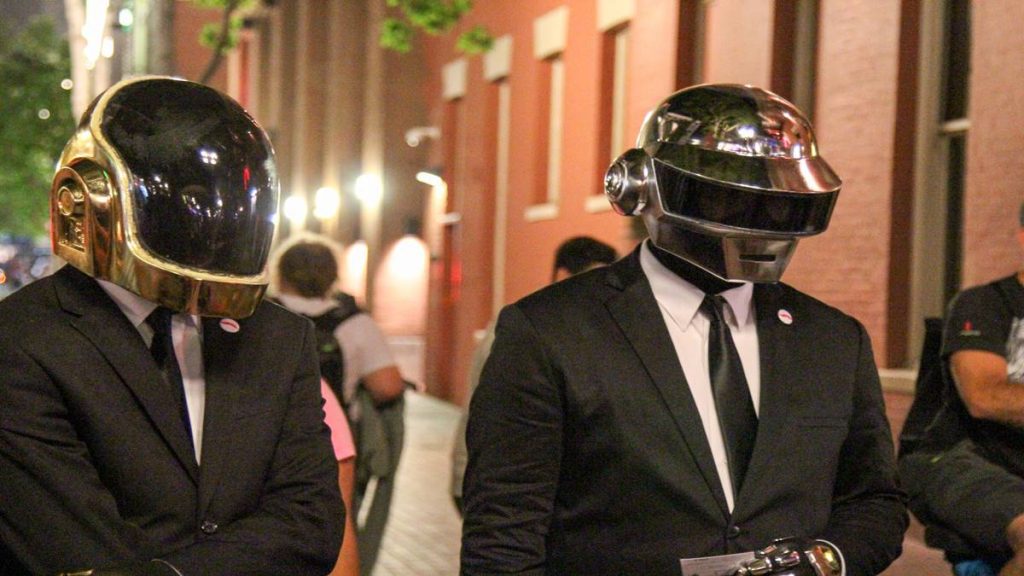 Photo de Voici les vrais visages des Daft Punk