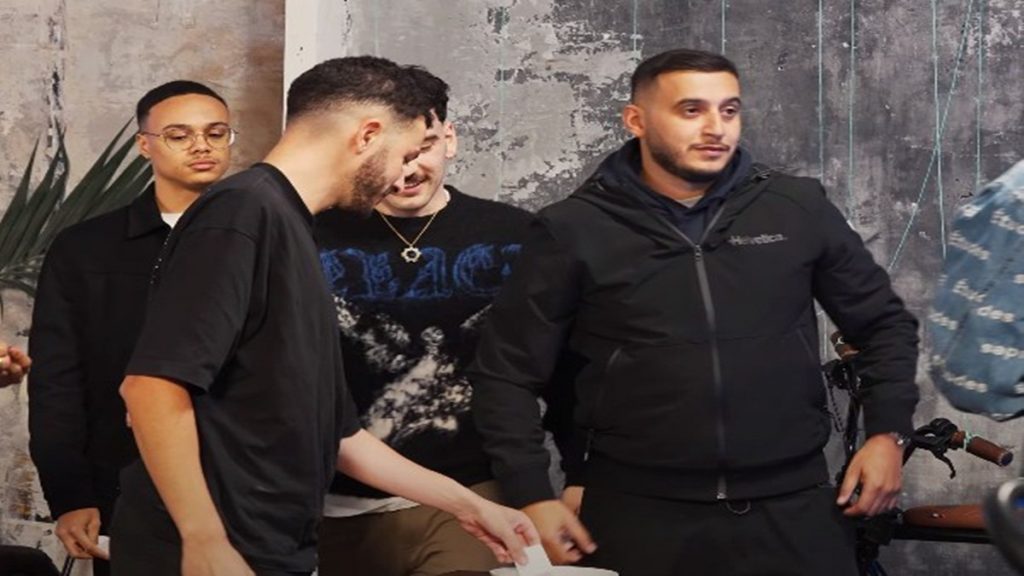 Photo de Découvrez « LOL, qui rit, sort ! » version rap avec Soso Maness et Georgio