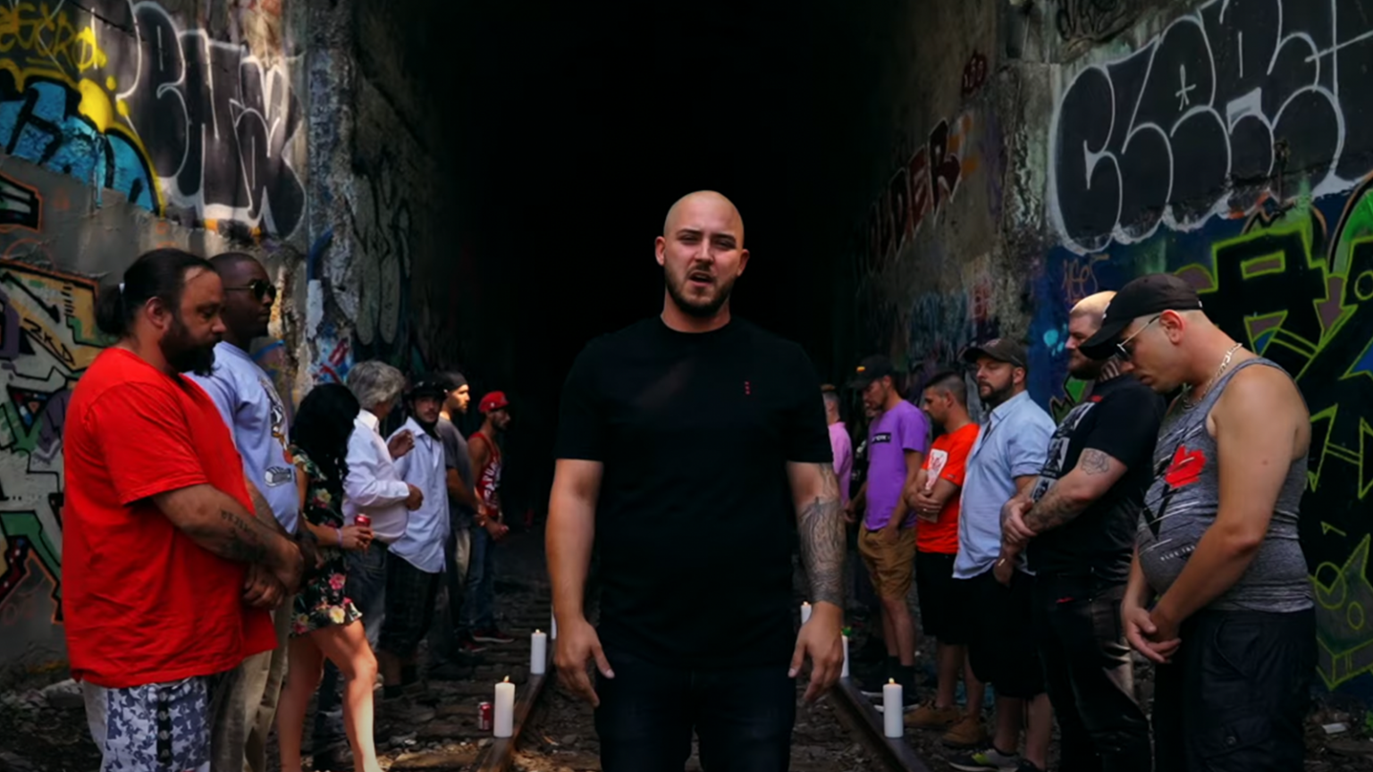 photo de Lascar rappe à coeur ouvert dans Parti trop tôt