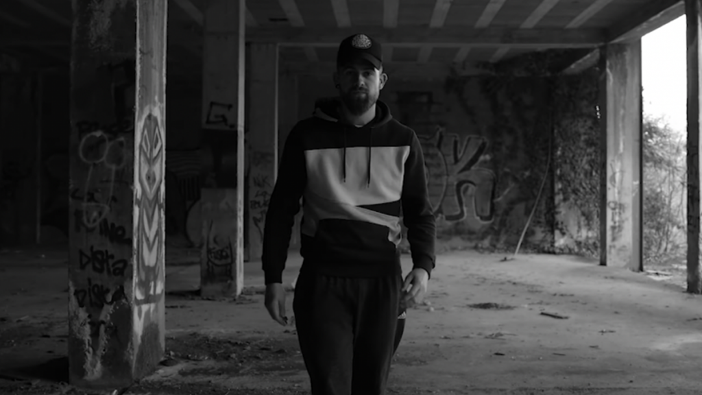 photo de PEPAZ, « Condamné » à connaître la vérité dans son nouveau clip