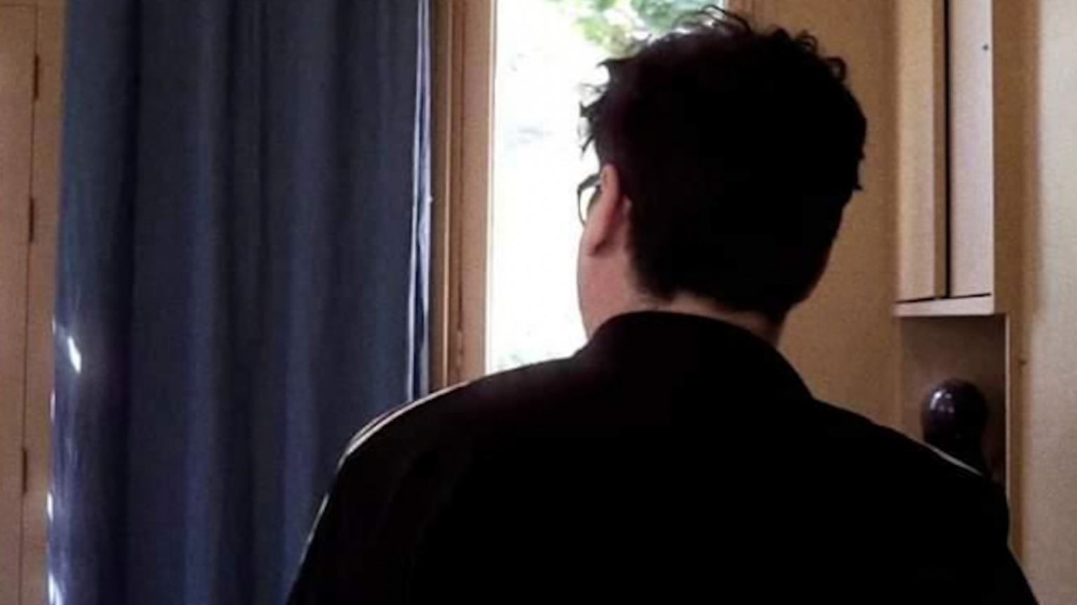 photo de Sauveur Eloheem, de retour avec l'énorme clip Jeunesse Cruelle