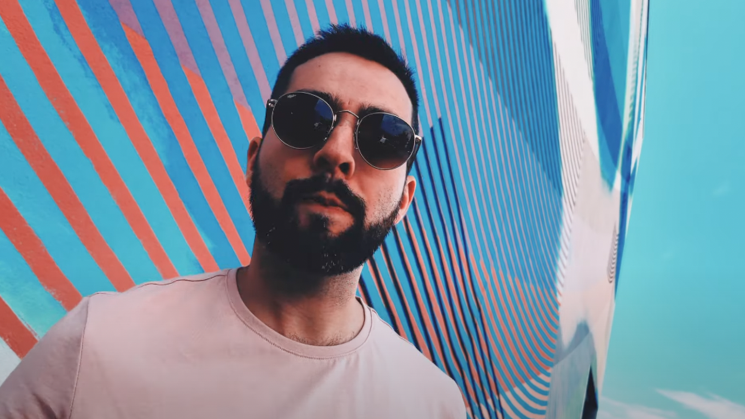 photo de TonyDaniel se met en mode Fiesta pour son nouveau clip