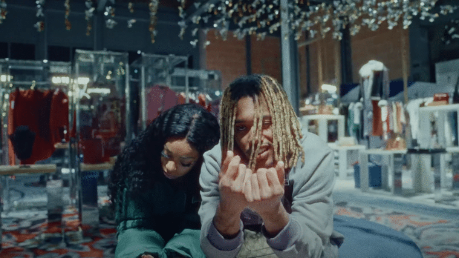 photo de Un tour dans « Lafayette » avec Pinky Moth, ça vous branche ?