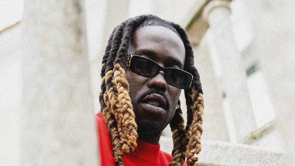 Au fait, c’est qui la meuf de Jok’air ? Photo de Au fait, c'est qui la meuf de Jok'air ?