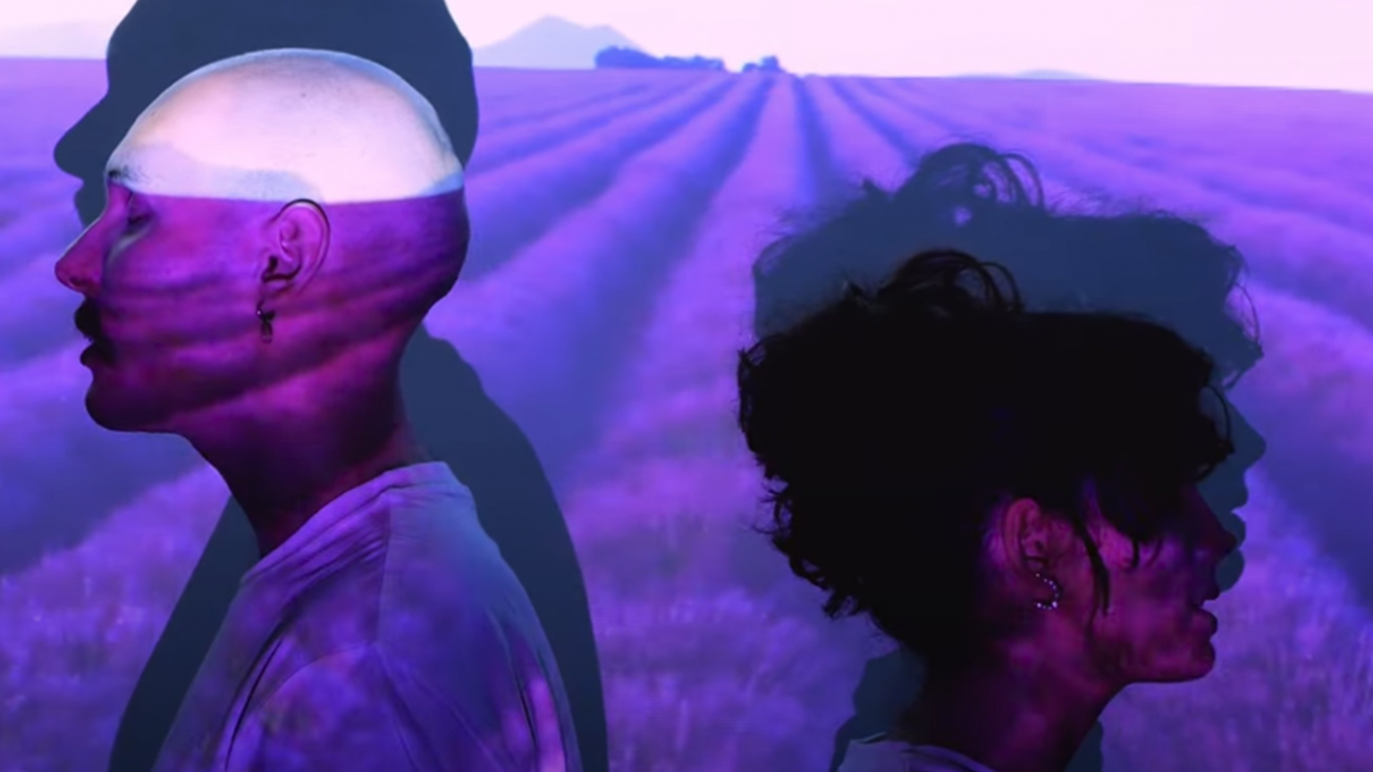 photo de Judi Faux Rêveur vous invite à voir « Le Monde En Rouge »