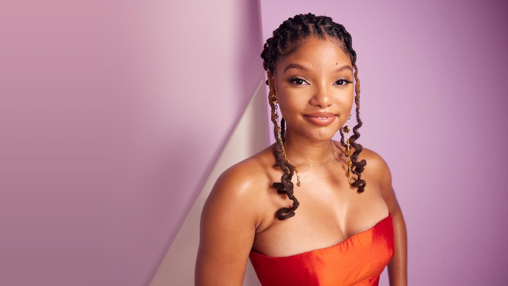 Photo de Tout ce que vous voulez savoir sur Halle Bailey, la petite sirène qui crève l'écran...