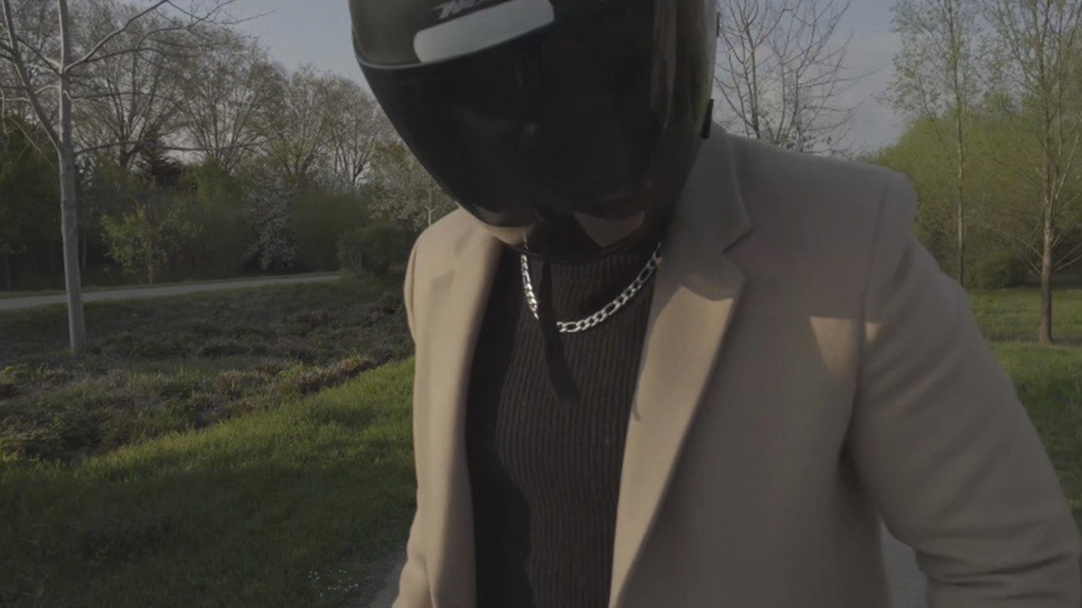 photo Attention, KNZ vient de vous « Dépvsser » avec son dernier clip