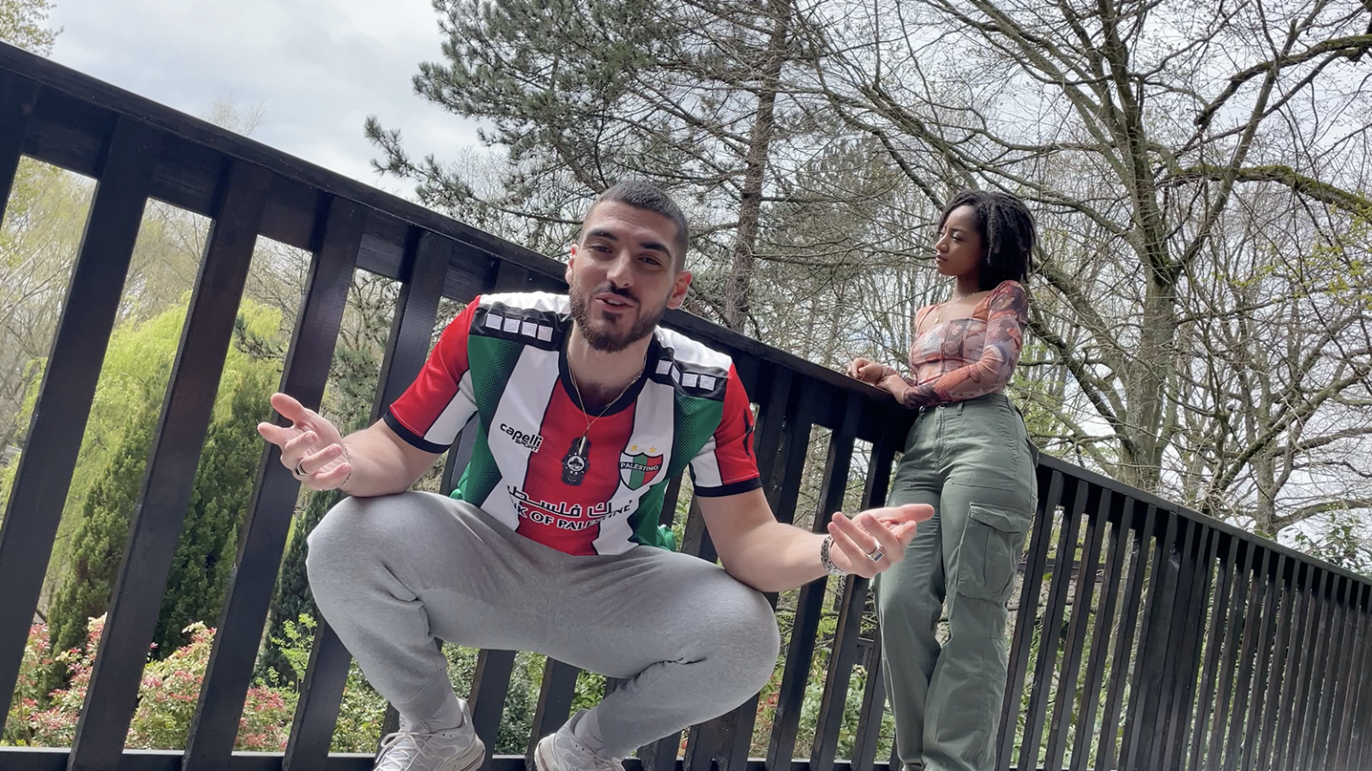 Ali.B déploie son magnifique « Arc-en-ciel » photo de Ali.B déploie son magnifique « Arc-en-ciel »