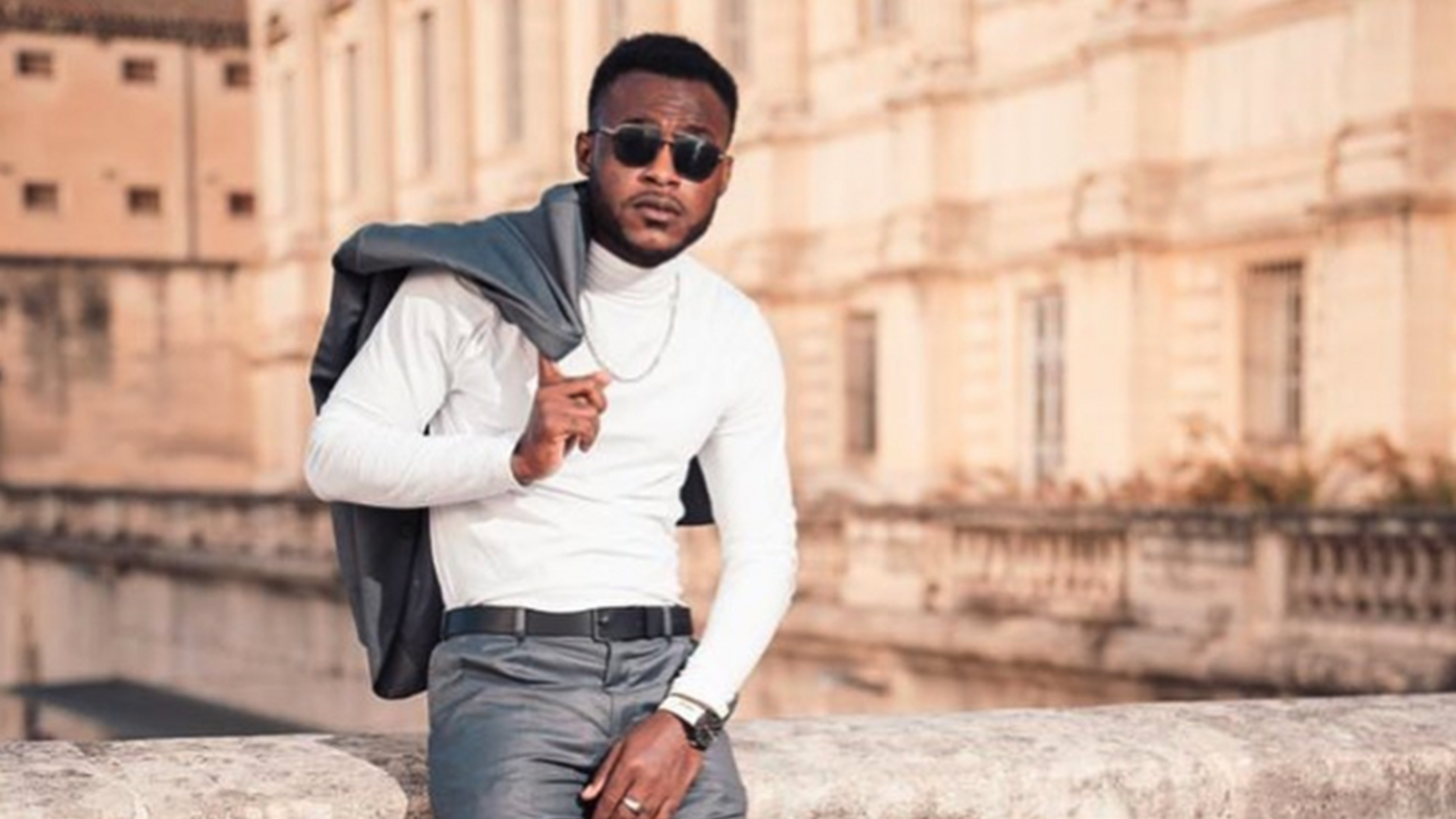 photo de « C'comme ça » que ça se passe avec Monu !