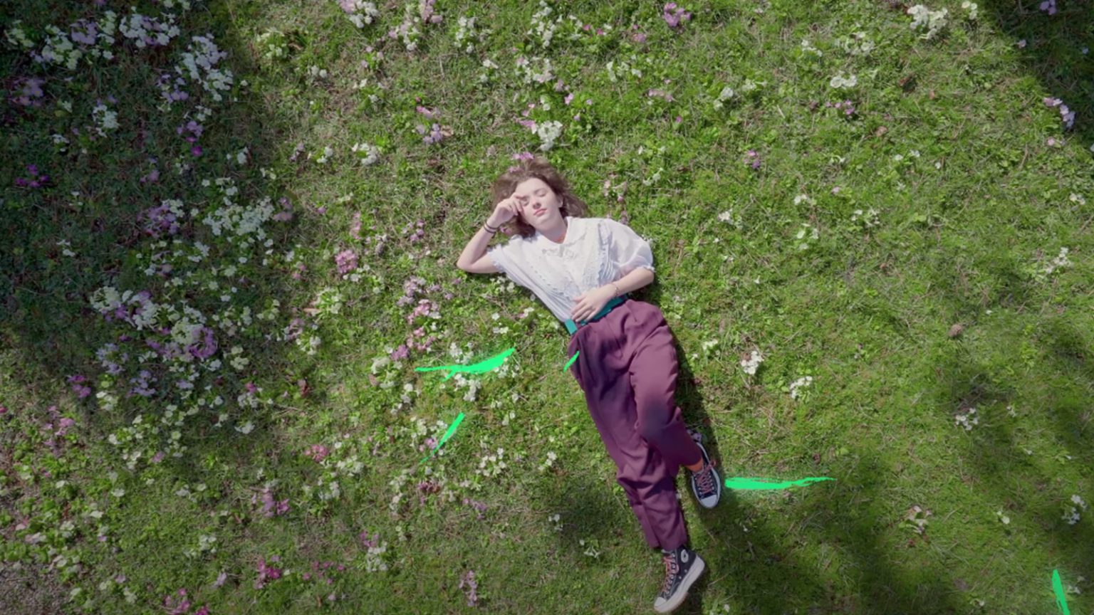 photo de Découvrez Filles du vent, le nouveau clip haut en couleurs de OUTED