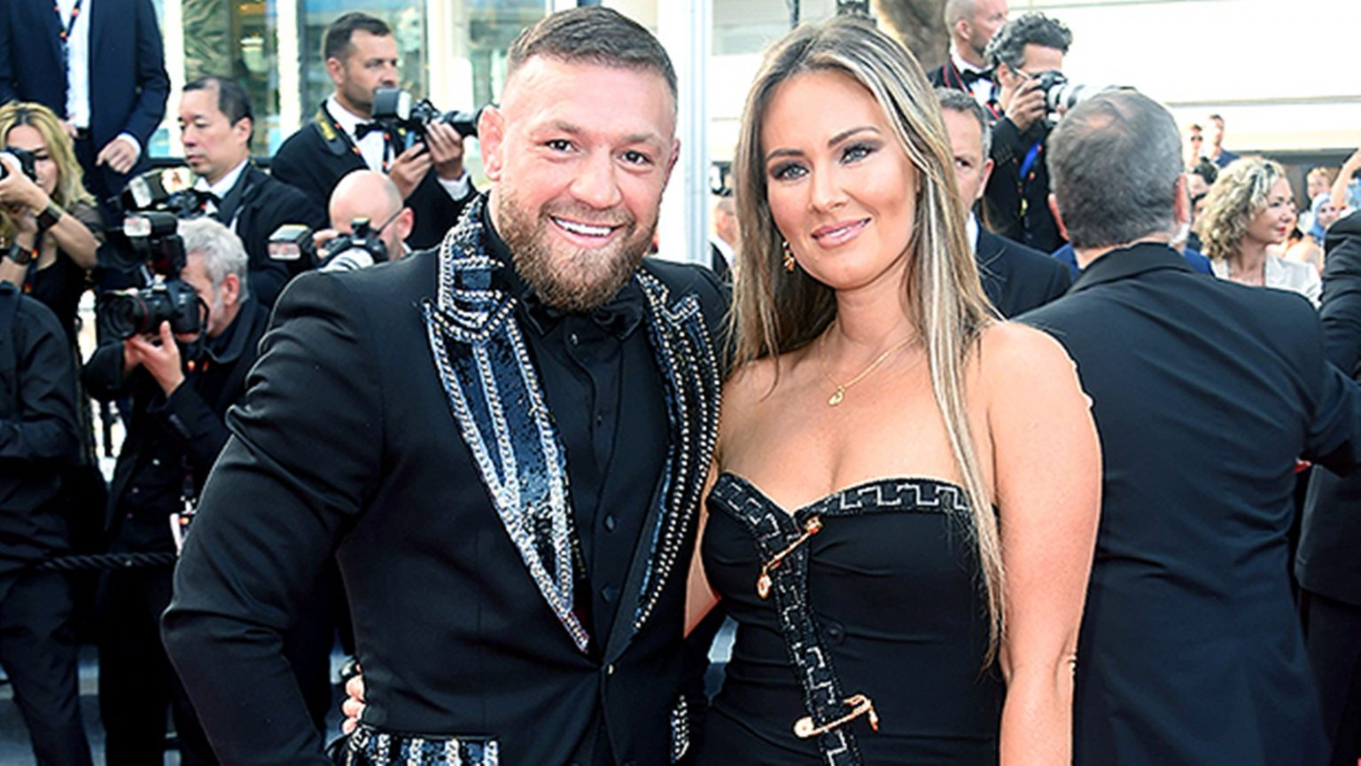 Photo de Dee Devlin va-t-elle se séparer de Connor McGregor suite aux accusations de viol ?