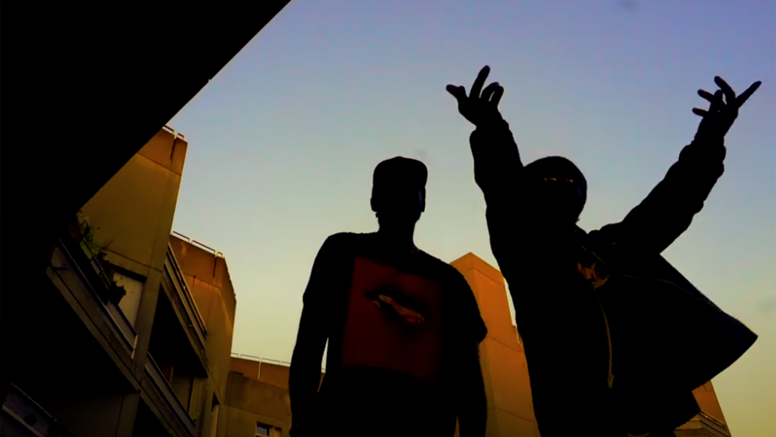 photo de DOLLAR RENOIRE rappe pour le 93 CORNER pour son nouveau clip