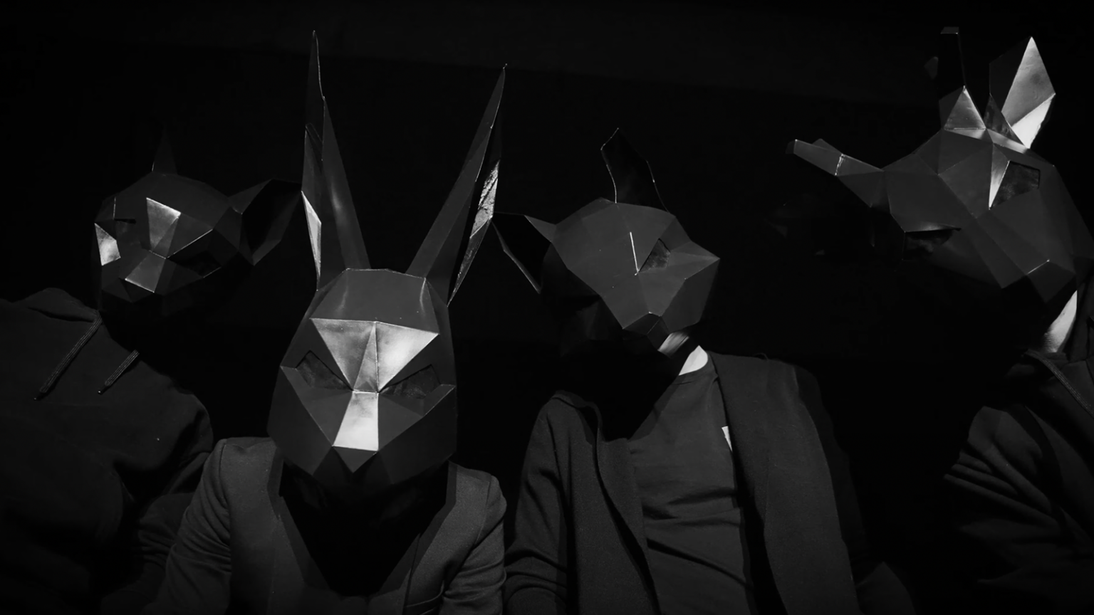 photo de Empire of Sound, en mode « Flexing » pour son nouveau clip