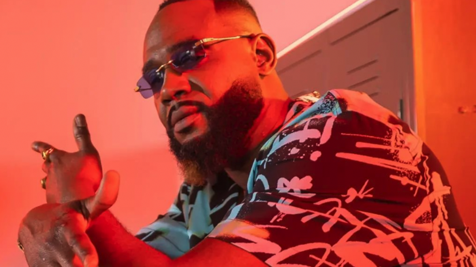 photo de LEKOFF fait les choses « 100 REGRETS » dans son nouveau clip