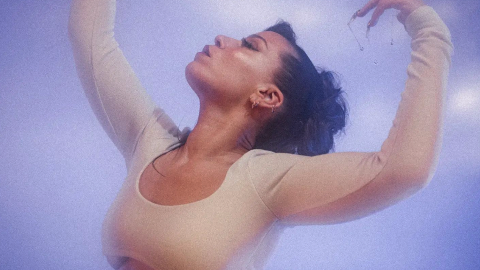 photo de Le « Soleil » caresse notre peau avec le nouveau clip de Macy Lu