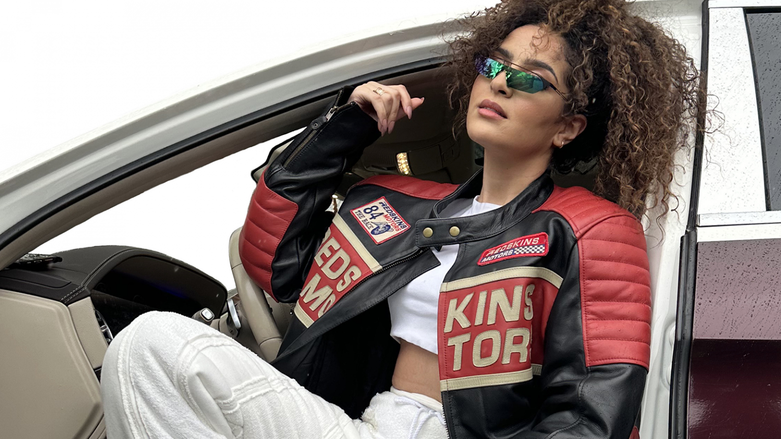 photo de Venez vous ambiancer avec « Barillet », le nouveau clip de Soreya